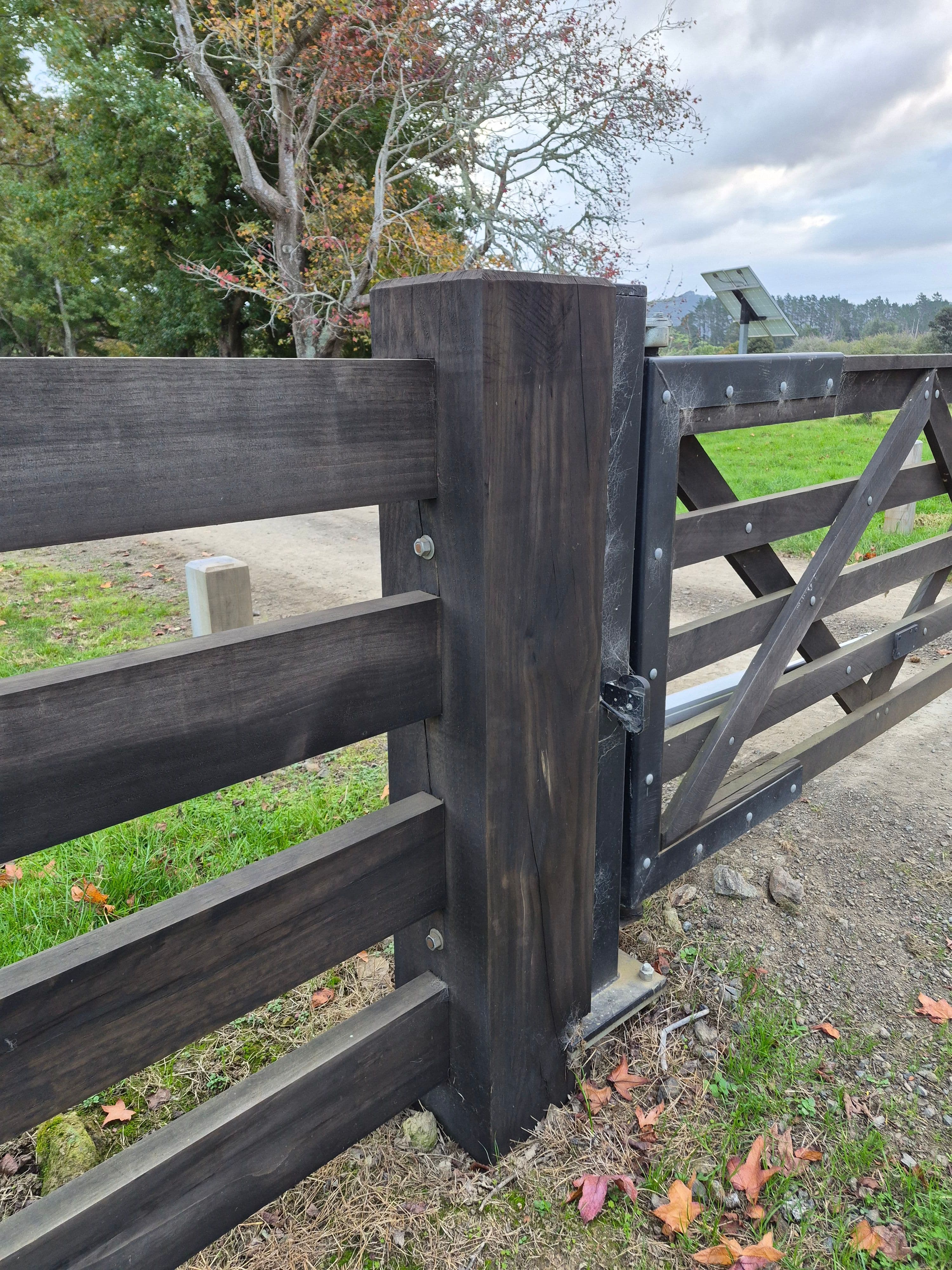 Timber Interlocking Fence